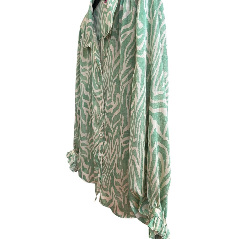 Vince Camuto Abstract Zebra Print Blouse Ruffle Top | Plus 3X, Green Cream NEW - Picture 9 of 14